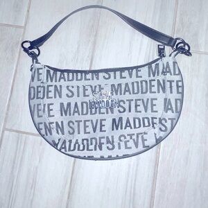 Black Steve Madden purse